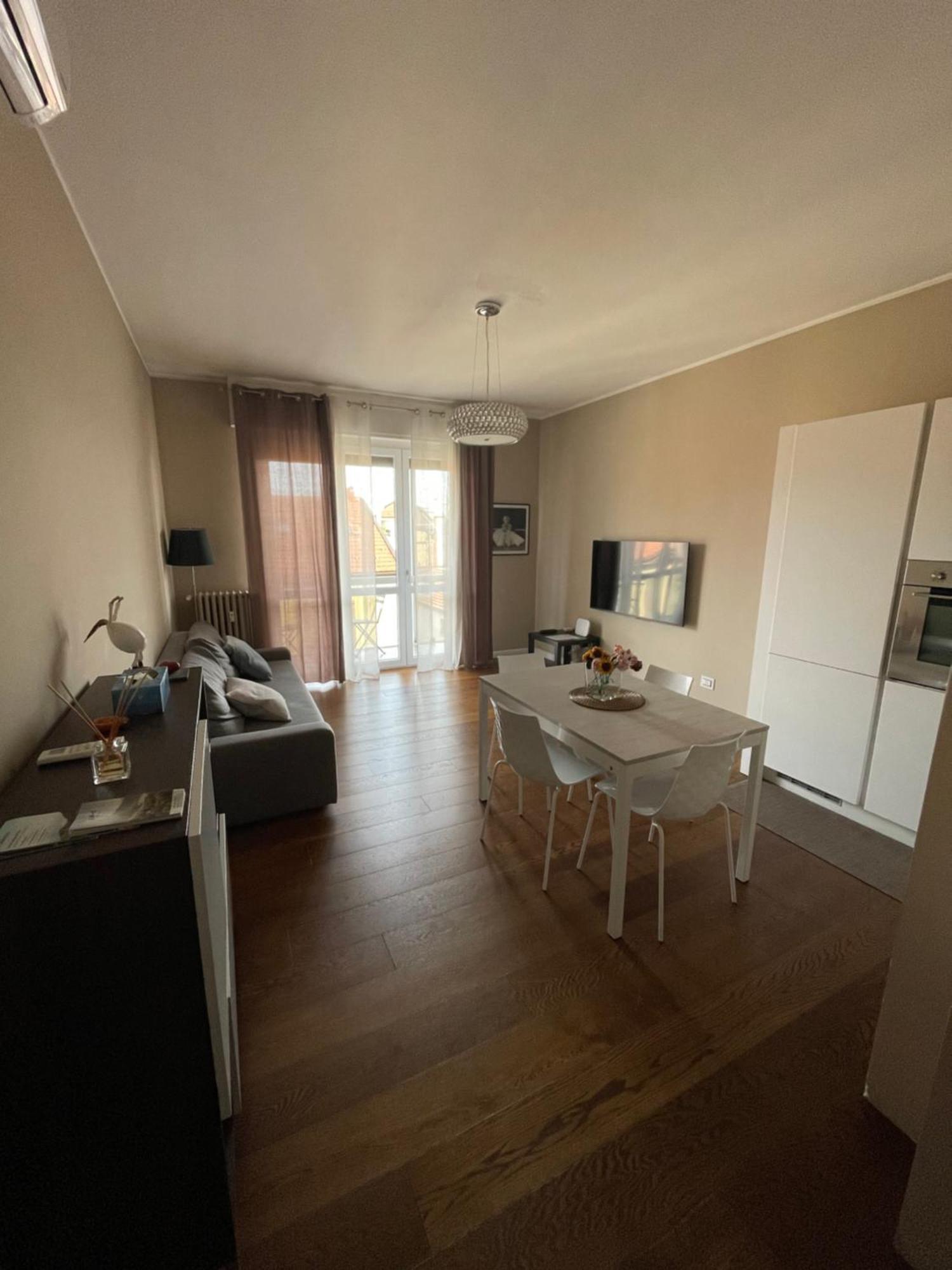Morivione Apartment - Bocconi Free Parking Milan Exterior photo